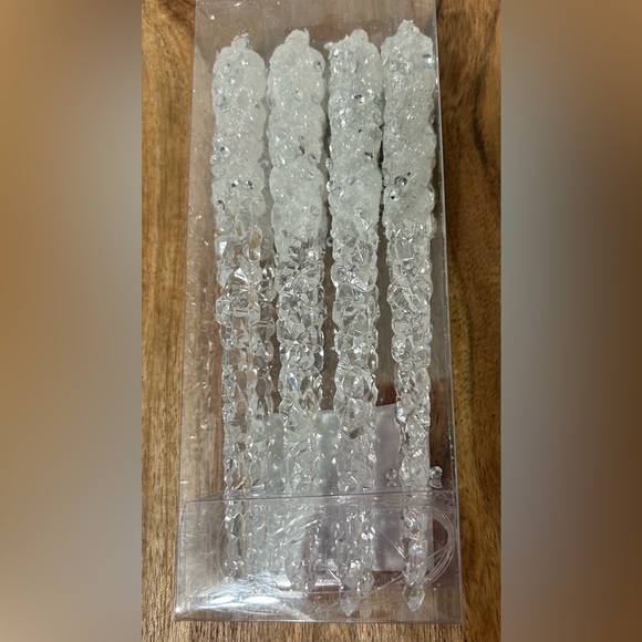 NEW Set of 8 Icicle Ornaments Clear Silver Sparkly Acrylic 6” Christmas - Picture 2 of 3